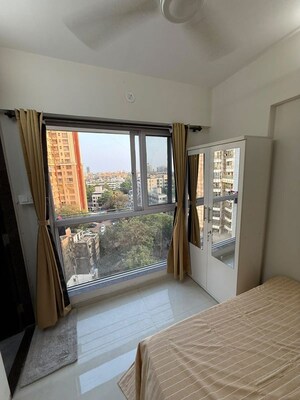 Room in 1 BHK Apartment at New Ocean View, Andheri West – for Sale