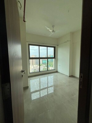 Room in 1 BHK Apartment at Sheth Irene, Malad West – for Rent