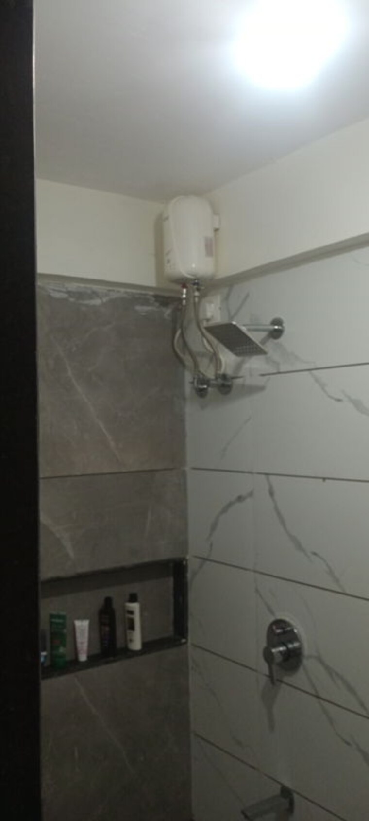 Bathroom, accord-bindra-one 1 Bedroom 640 Sq.Ft. Apartment In Andheri East Mumbai 10646174