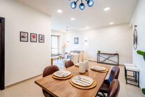 Team Area in 2.5 BHK Apartment at Oberoi Realty Woods, Goregaon East – for Sale