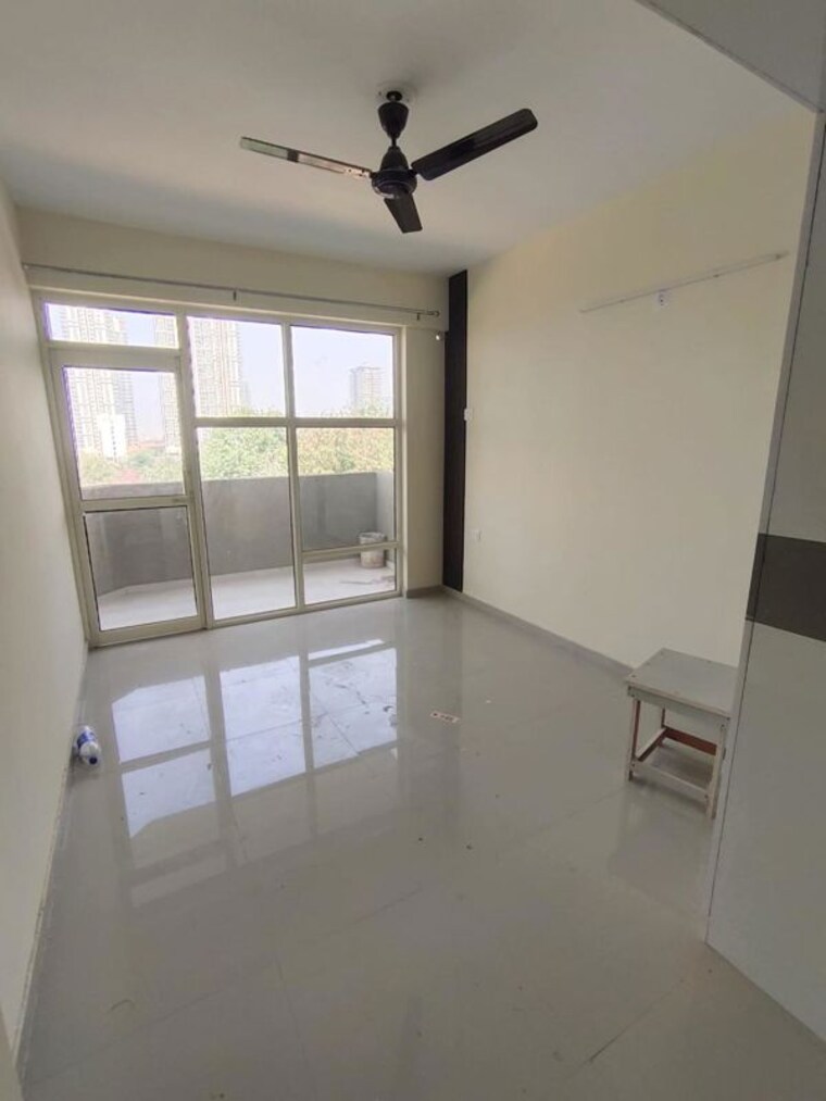 Room, pyramid-midtown 2 Bedroom 800 Sq.Ft. Apartment In Sector 59 Gurgaon 10646217