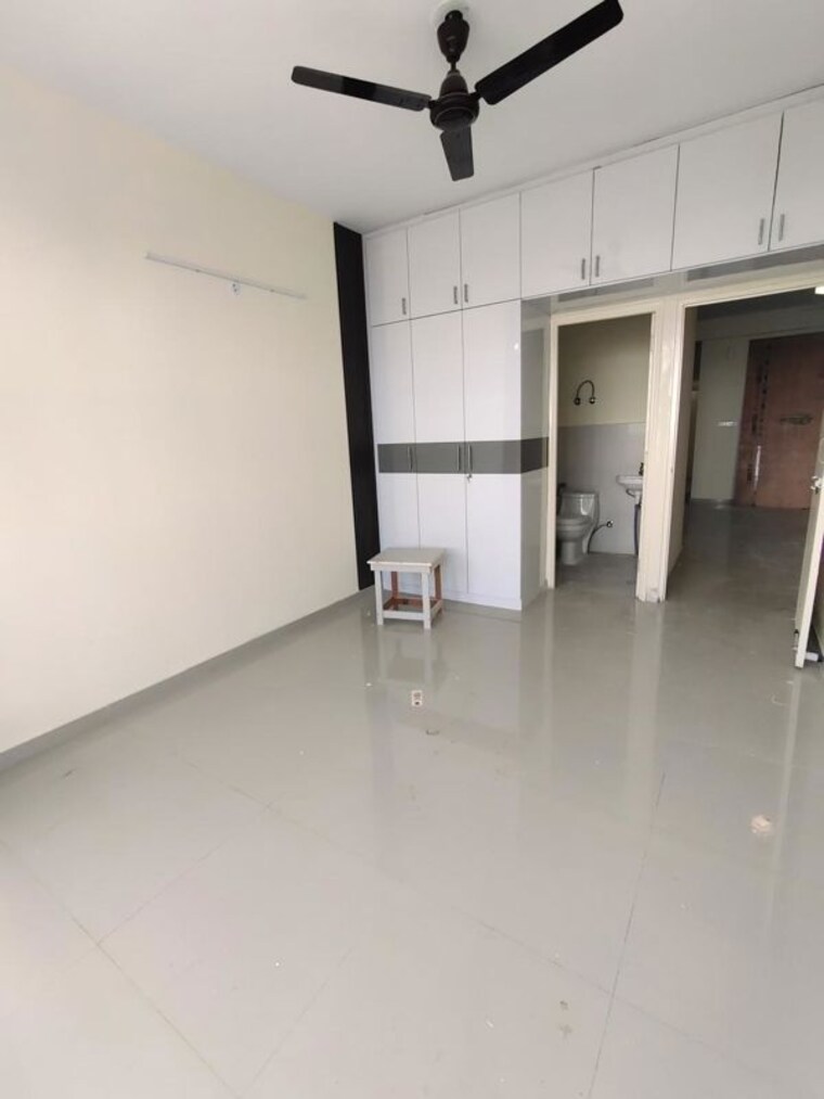 Room, pyramid-midtown 2 Bedroom 800 Sq.Ft. Apartment In Sector 59 Gurgaon 10646217