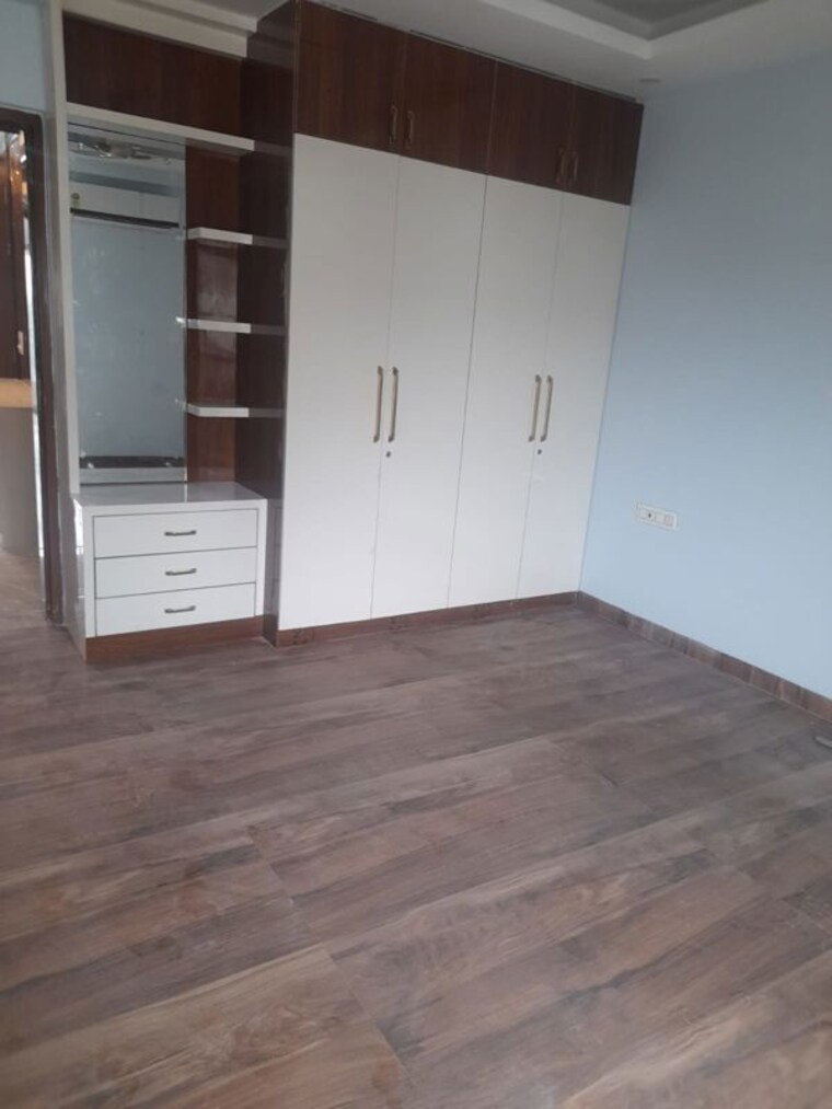 Room, ansal-esencia-amara-villas 3 Bedroom 2200 Sq.Ft. Apartment In Sector 67 Gurgaon 10646236
