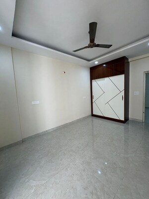 Room in 3 BHK Apartment at Aura Homes, Patiala Road – for Rent