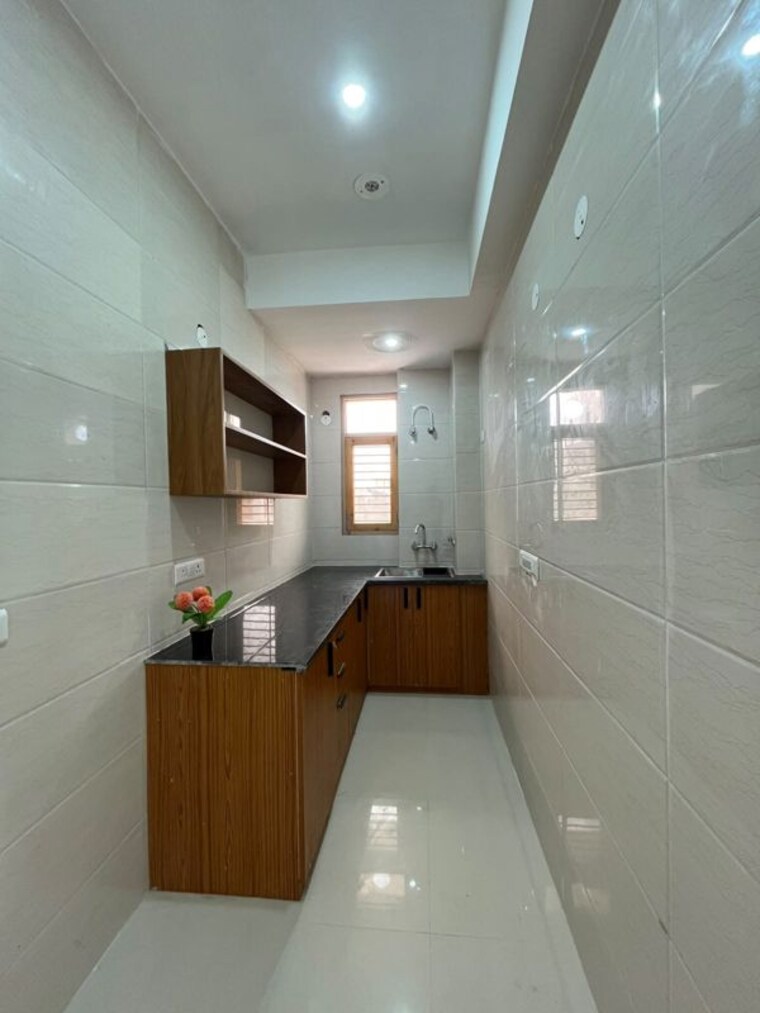 Kitchen, sector 23 1 Bedroom 500 Sq.Ft. Builder Floor In Sector 23 Gurgaon 10646250