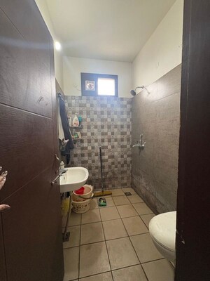 Bathroom in 1 RK Apartment at Patiala Road – for Rent