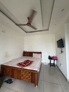 1 Rk+Apartment For Rent in Patiala Road