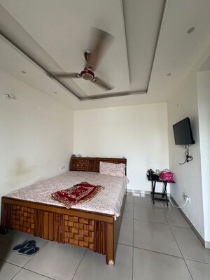 1 RK Apartment For Rent in Patiala Road