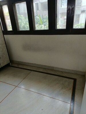 Room in 2 BHK Apartment at Ip Extension – for Rent