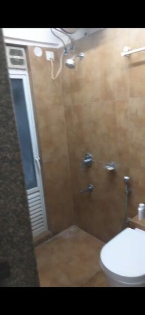 Furnished Amenities in 3 BHK Apartment at Bharat Park Vistas, Andheri West – for Rent