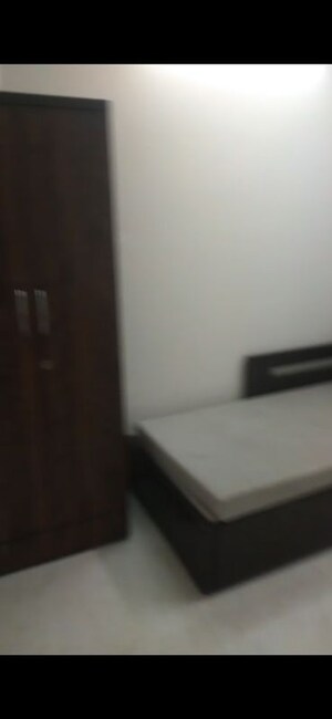 Furnished Amenities in 3 BHK Apartment at Bharat Park Vistas, Andheri West – for Rent