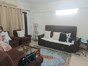 Bedroom in 2 BHK Apartment at Greenwoods CHS, Andheri East – for Rent