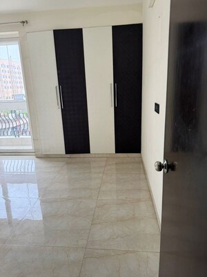 Room in 2 BHK Apartment at Sector 19 Dwarka – for Rent