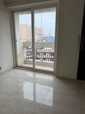 Room in 2 BHK Apartment at Sector 19 Dwarka – for Rent