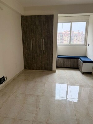Room in 2 BHK Apartment at Sector 19 Dwarka – for Rent