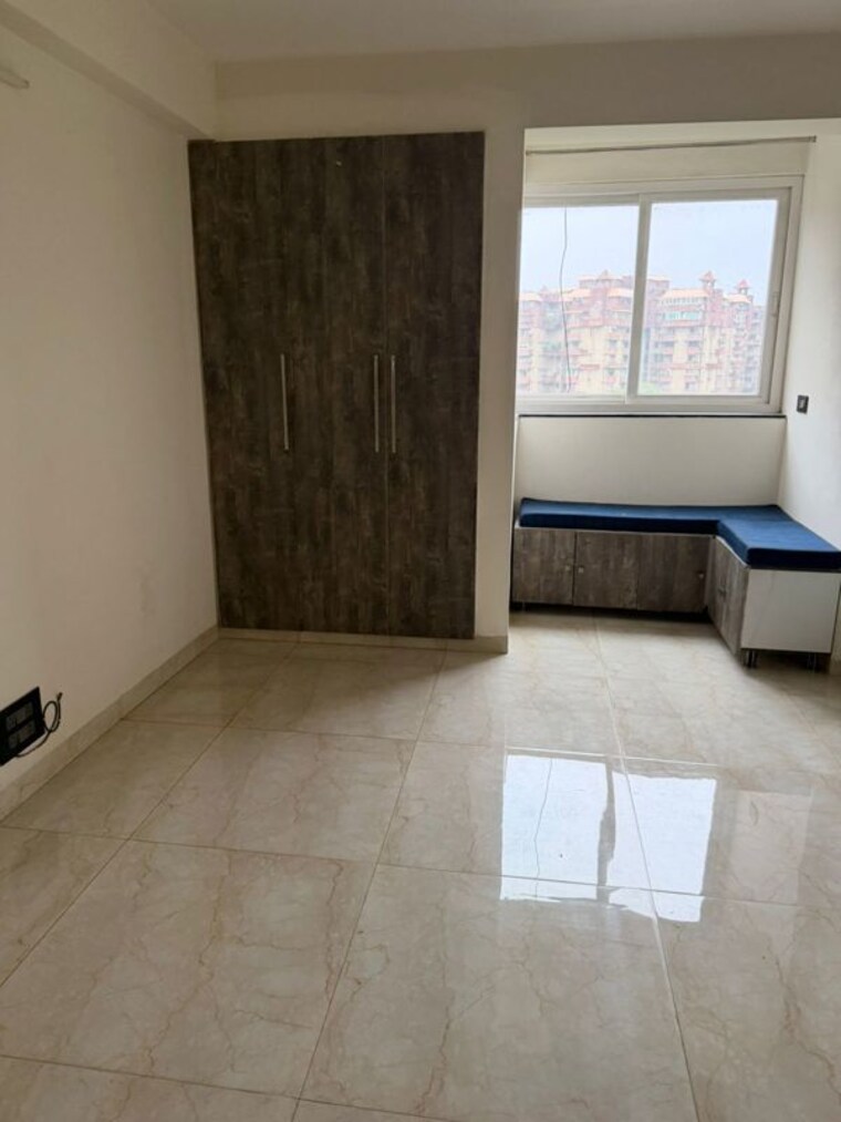 Room, sector 19 dwarka 2 Bedroom 1450 Sq.Ft. Apartment In Sector 19 Dwarka Delhi 10646305
