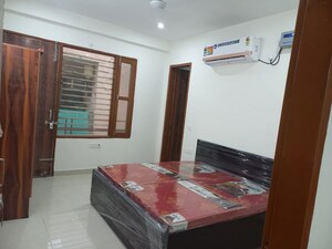 Bedroom in 3 BHK Builder Floor at Sector 52 – for Rent