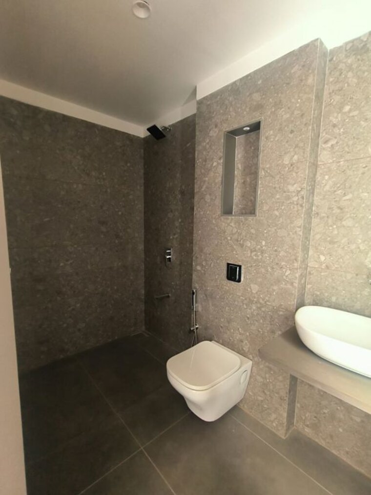 Washroom, shivalik-the-skygaze 3 Bedroom 1350 Sq.Ft. Apartment In Sevasi Vadodara 10443969