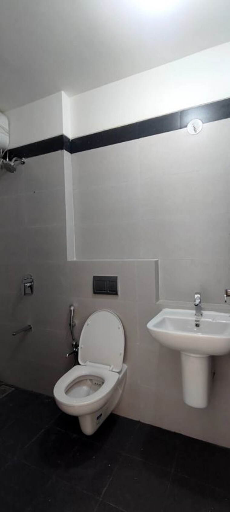 Bathroom, rustomjee-bella-phase-1 2 Bedroom 950 Sq.Ft. Apartment In Bhandup West Mumbai 10646345