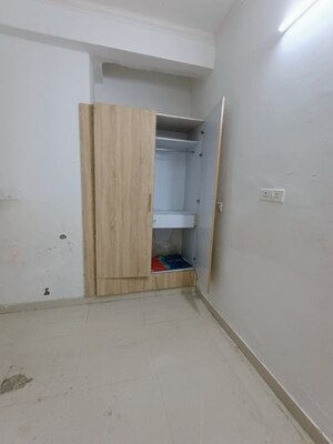 Room in 3.5 BHK Villa at Amrapali Leisure Park, Amrapali Leisure Valley – for Rent