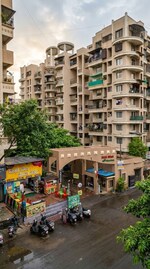 2 BHK +  1050 Sq.Ft. Apartment in Goel Ganga Hill Mist Garden
