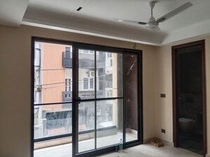 Room in 3 BHK Builder Floor at Kailash Colony – for Rent