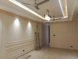 3 BHK Builder Floor For Rent in Kailash Colony