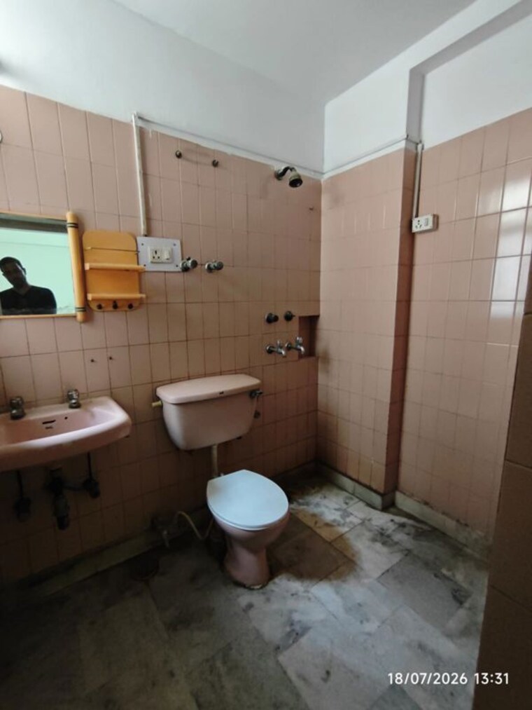Bathroom, sector 4 dwarka 2 Bedroom 1450 Sq.Ft. Apartment In Sector 4 Dwarka Delhi 10646393