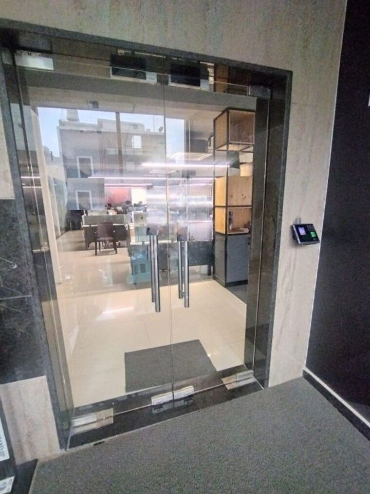Team Area, ramganj Commercial Office Space 1200 Sq.Ft. In Ramganj Indore 10646399
