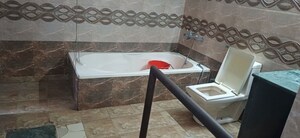 Kitchen in 2 BHK Builder Floor at Sector 40 – for Rent