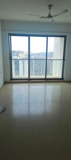 Room in 3 BHK Apartment at Kalpataru Aura, Ghatkopar West – for Rent