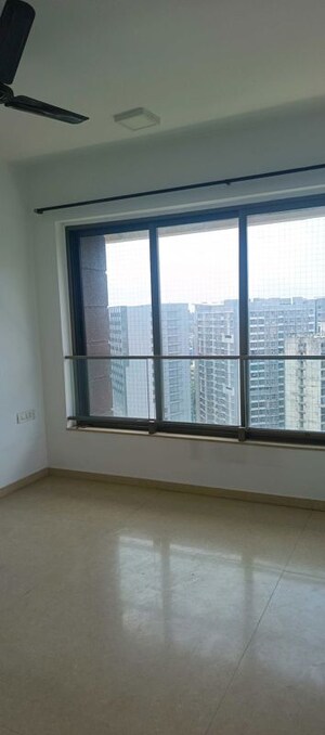 Room in 3 BHK Apartment at Kalpataru Aura, Ghatkopar West – for Rent