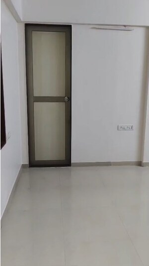 Bedroom in 3 BHK Apartment at Chembur – for Rent