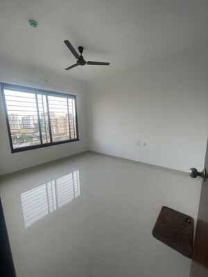 Room in 2 BHK Apartment at Shapoorji Pallonji Sensorium, Hinjewadi – for Rent