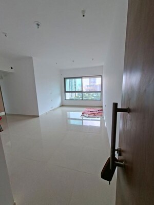 Bathroom in 3 BHK Apartment at Kalpataru Immensa B, Kolshet Road – for Rent
