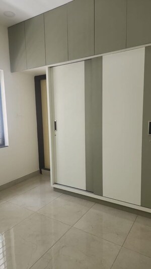 Room in 3 BHK Apartment at Hallmark Sunnyside, Manchirevula – for Rent