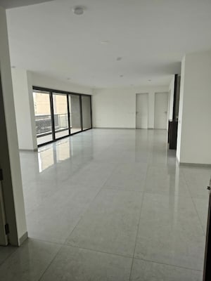 Room in 4 BHK Apartment at Sherwoods Opulent, Sevasi – for Sale