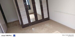 Room in 3 BHK Apartment at Kukreja Hari Kunj II, Chembur – for Rent