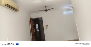 Furnished Amenities in 3 BHK Apartment at Kukreja Hari Kunj II, Chembur – for Rent