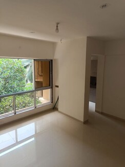 2 BHK Apartment For Rent in Je And Vee Om Trimurti