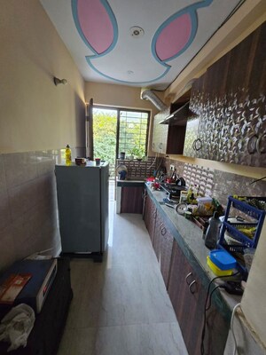 Balcony in 2 BHK Builder Floor at Sector 57 – for Rent