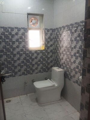 Bathroom in 2 BHK Apartment at Patparganj – for Rent