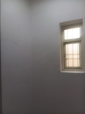Room in 2 BHK Apartment at Patparganj – for Rent