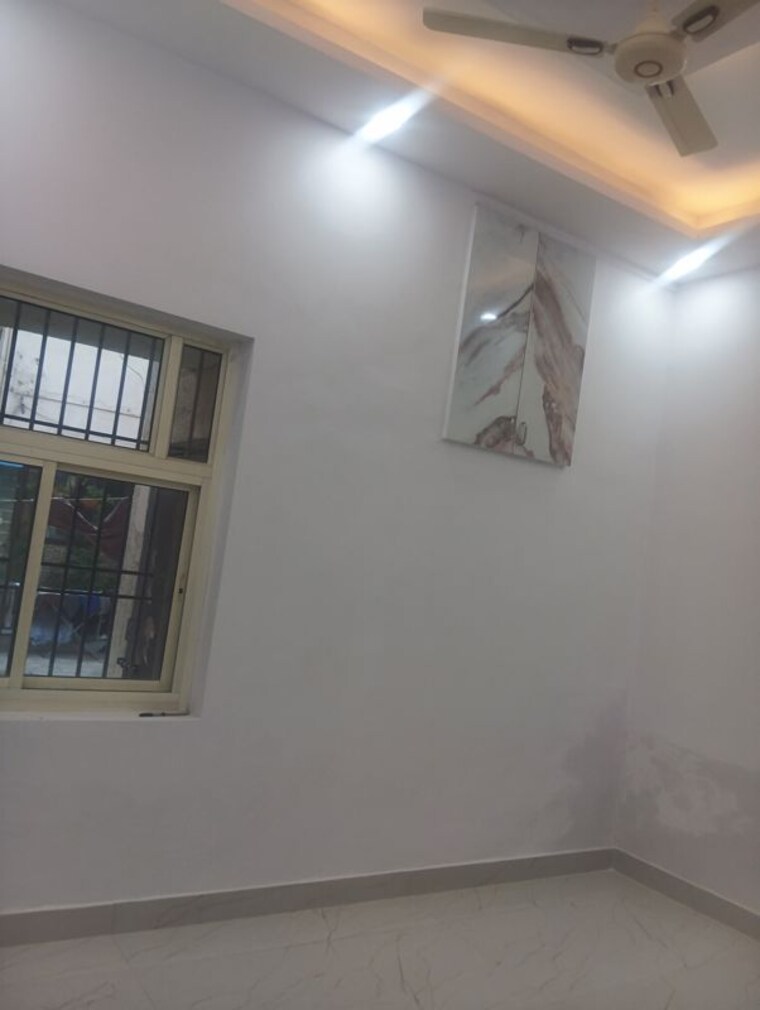 Room, patparganj 2 Bedroom 800 Sq.Ft. Apartment In Patparganj Delhi 10646511