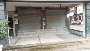  Shop For Rent in Mahanagar