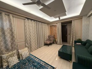 1 BHK Builder Floor For Rent in Saket