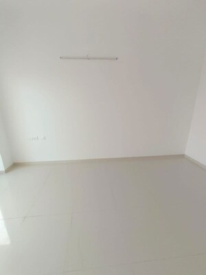 Room in 3 BHK Apartment at Runwal The Central Park, Chinchwad – for Sale