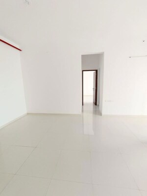 Room in 3 BHK Apartment at Runwal The Central Park, Chinchwad – for Sale