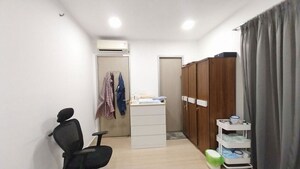 Bedroom in 3 BHK Apartment at Wadala – for Rent