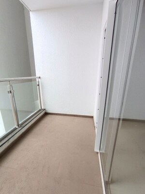 Room in 4 BHK Apartment at Runwal The Central Park, Chinchwad – for Sale